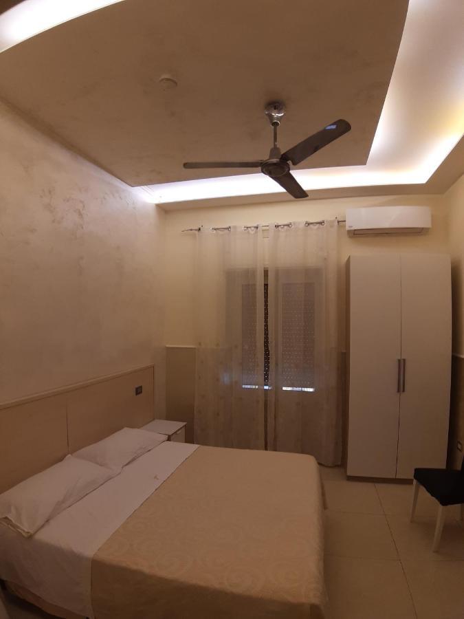 Albergo Viola Napoli Bagian luar foto