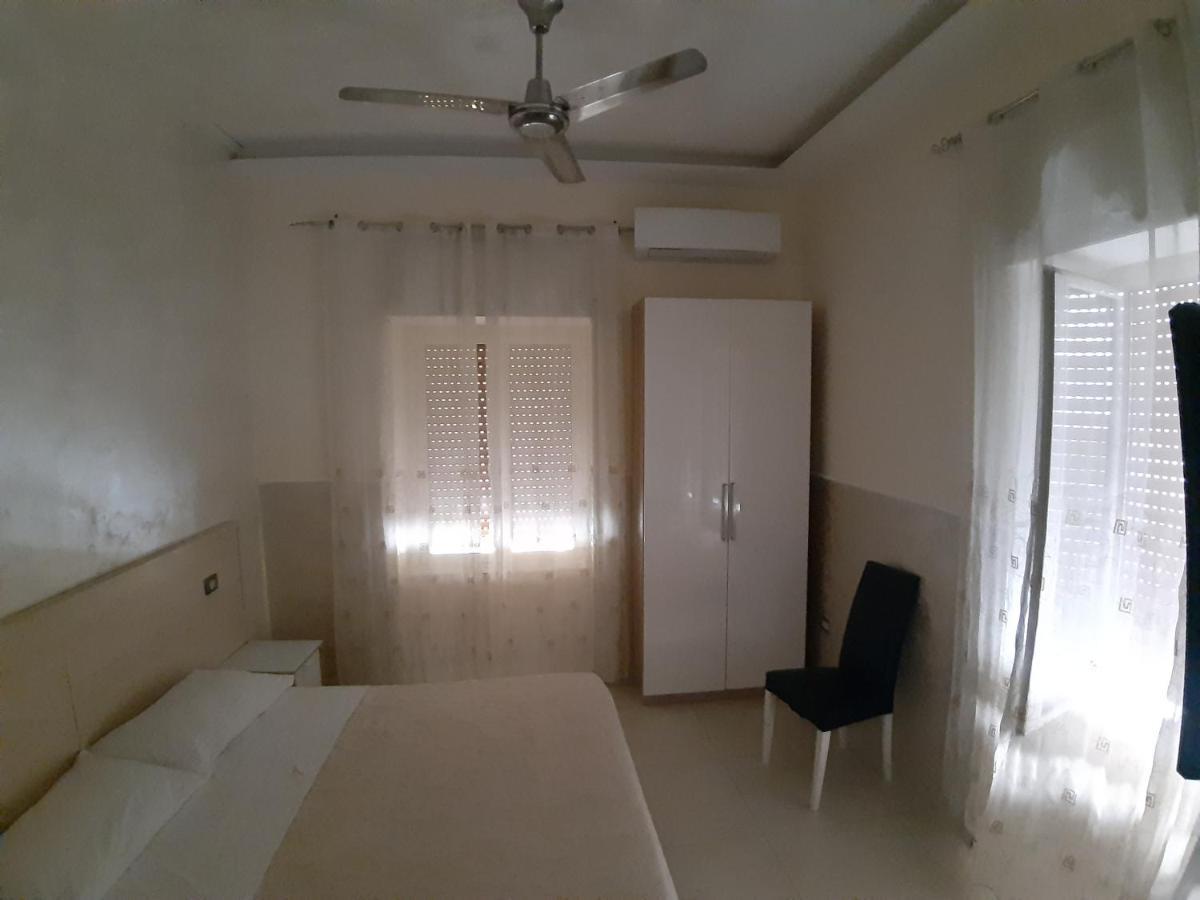Albergo Viola Napoli Bagian luar foto