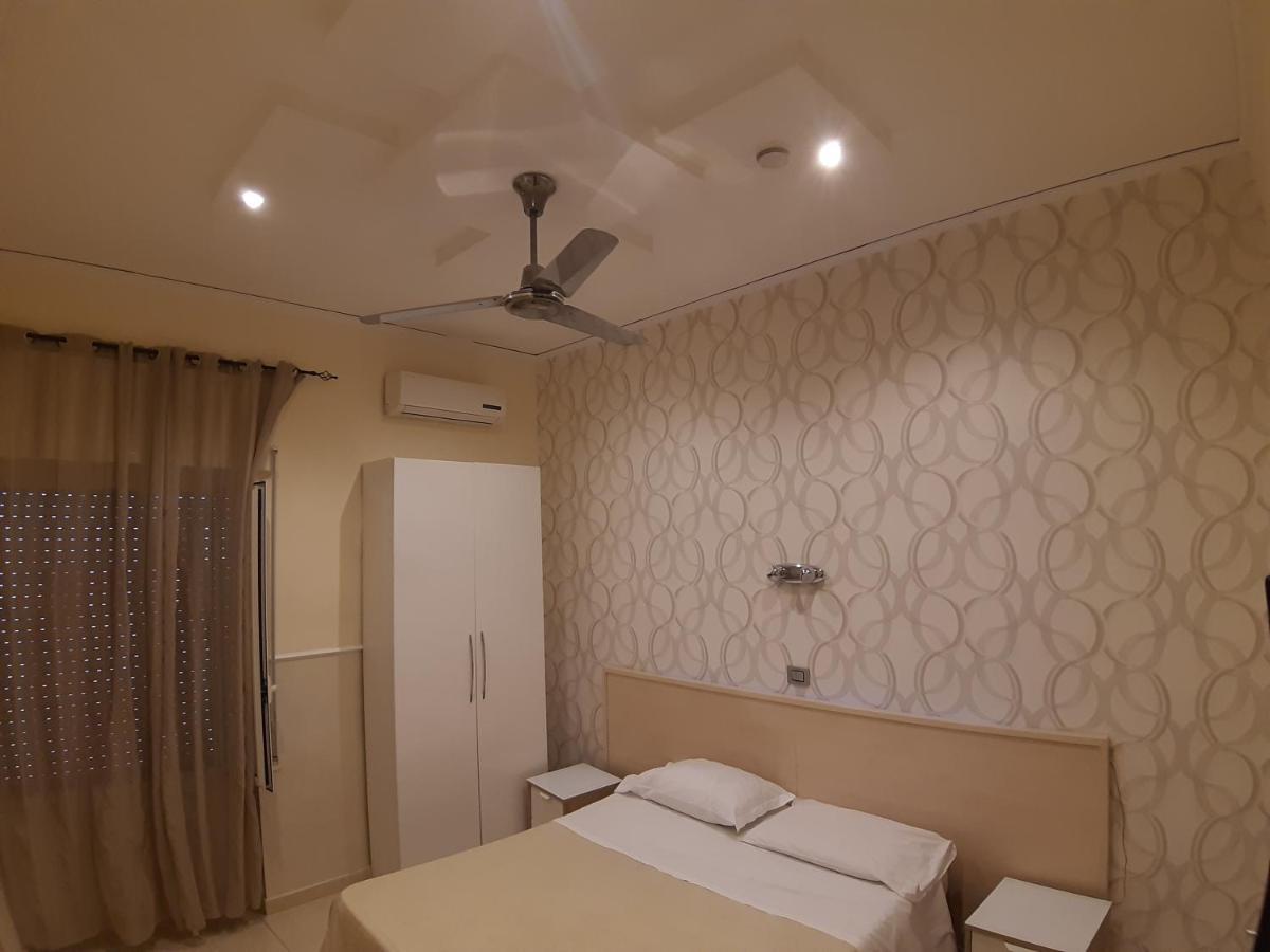 Albergo Viola Napoli Bagian luar foto